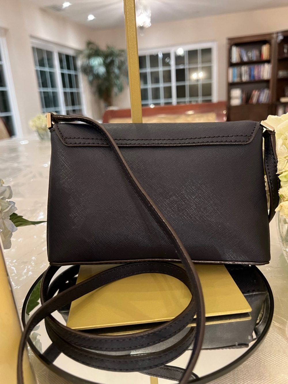 Kate Spade New York Deep Navy Saffiano Turn Lock Crossbody Gold Hardware - Picture 3 of 6